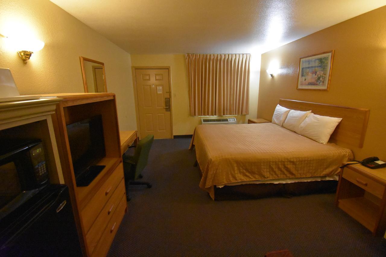 Americas Best Value Inn San Antonio/Lackland Afb Экстерьер фото